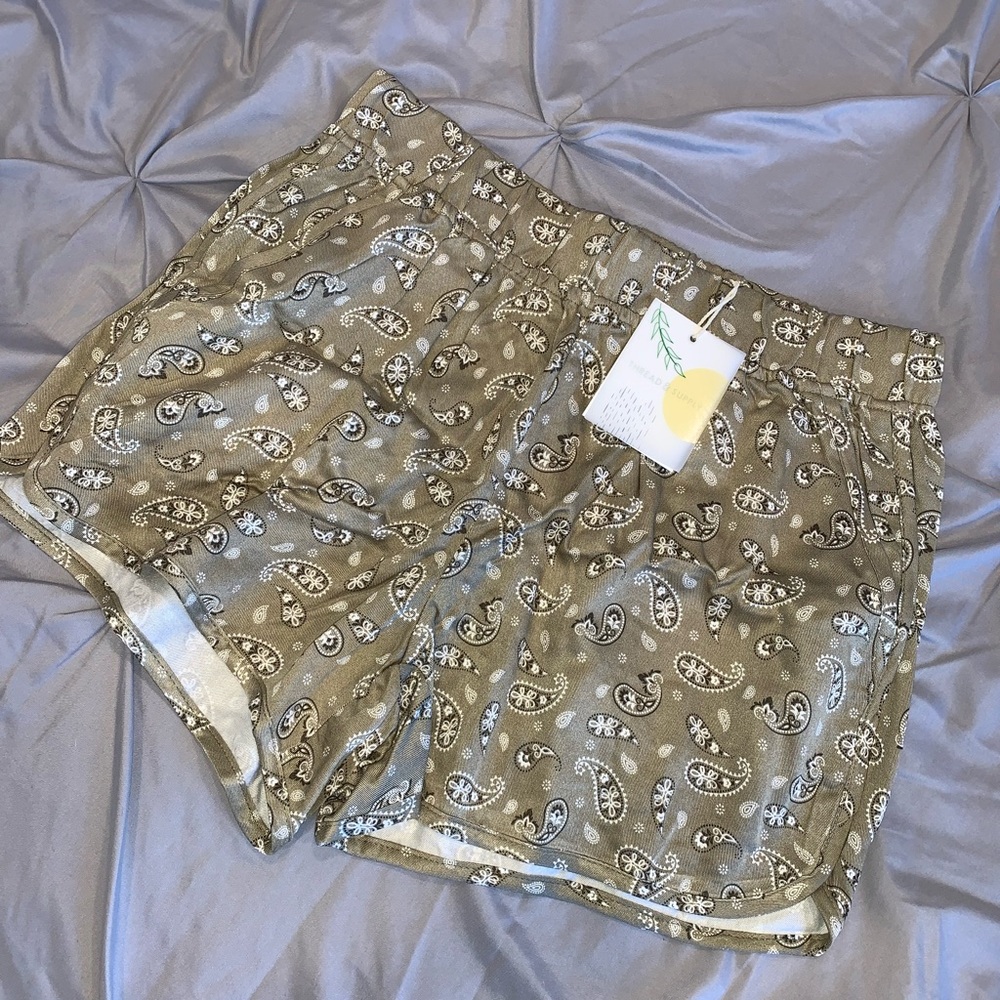 Thread & Supply Shorts